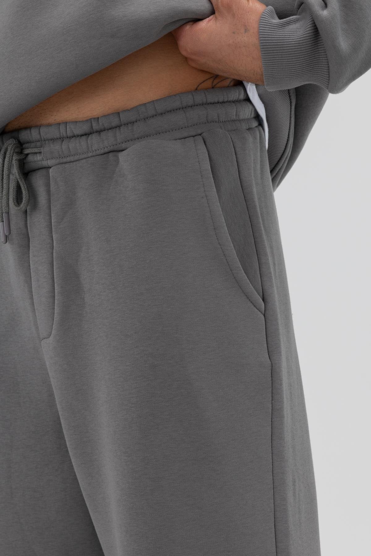 Basic Baggy Sweatpants