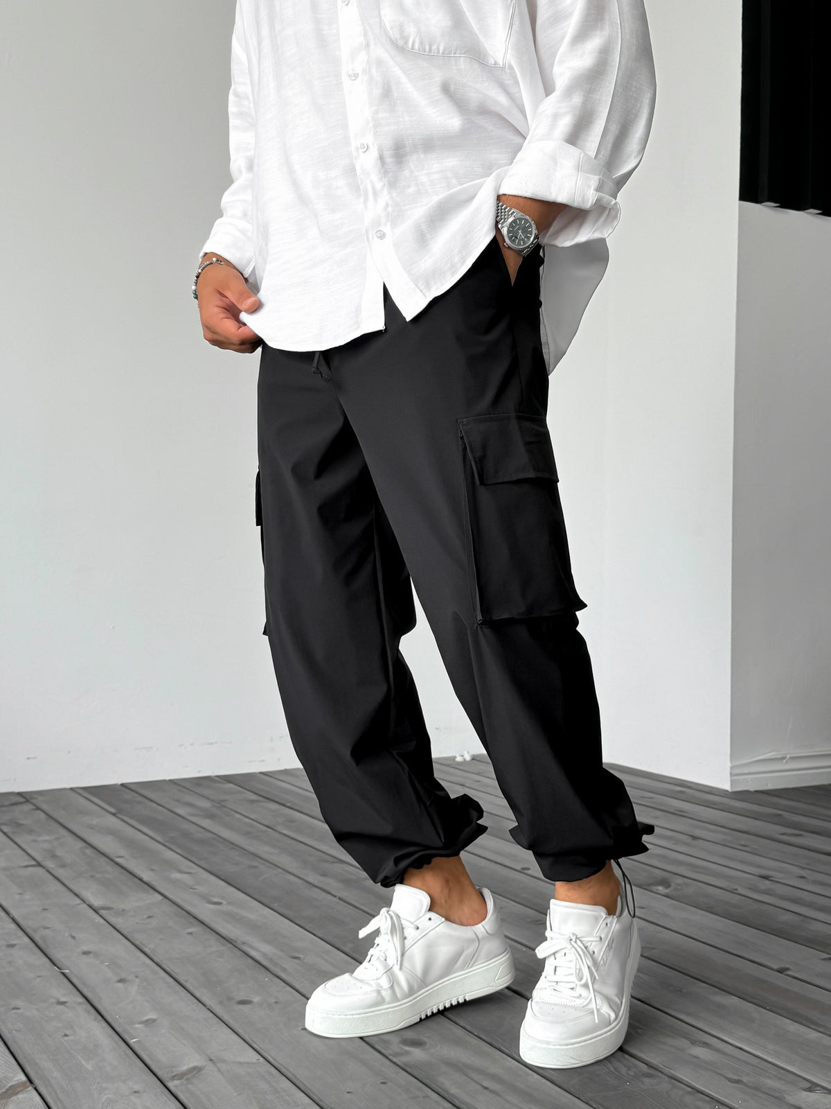 Stretchy Parachute Cargo Pants - Black