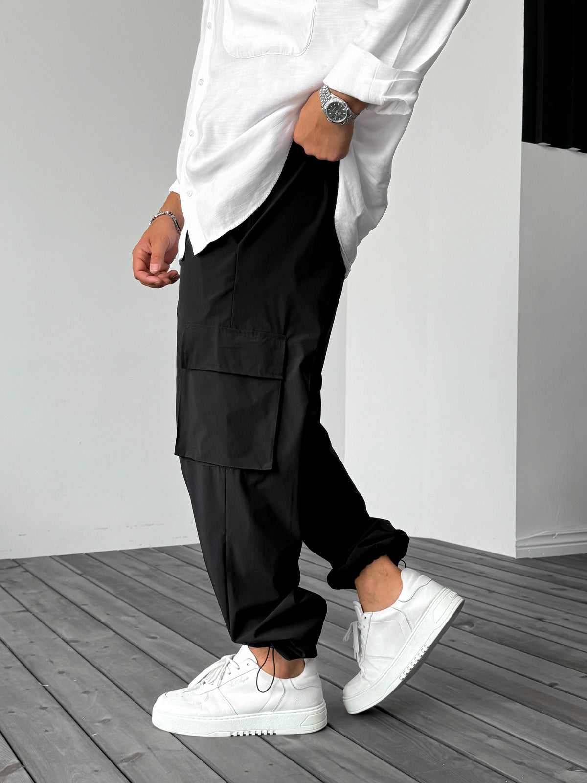 Stretchy Parachute Cargo Pants - Black