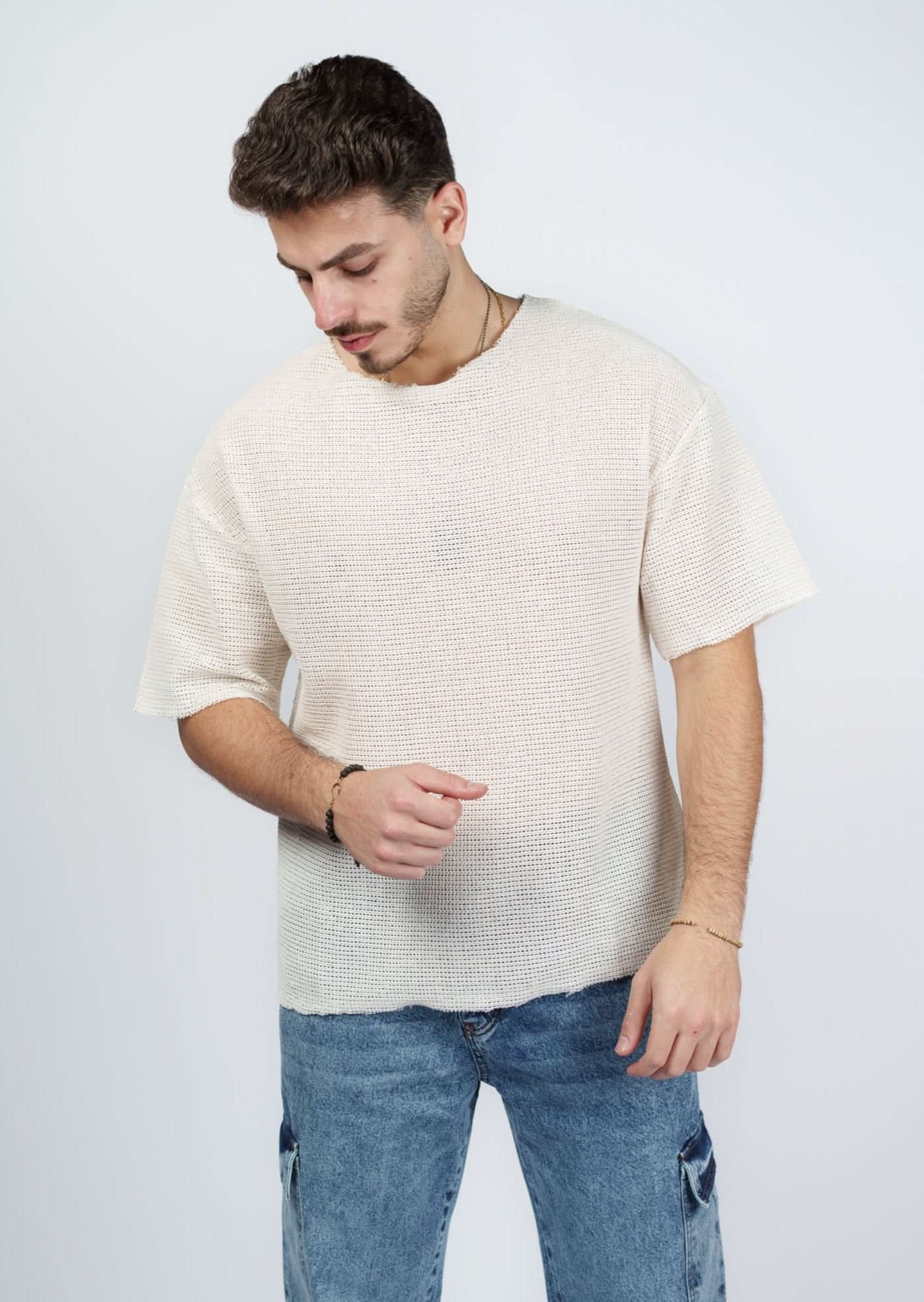 تي شيرت محبوك أساسي بأكمام نصفية 