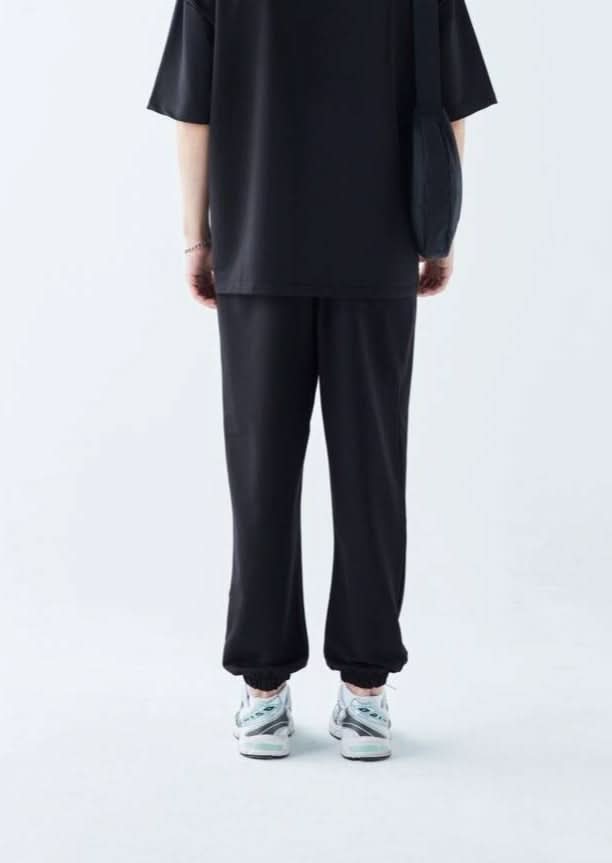 Elastic Black Jogger