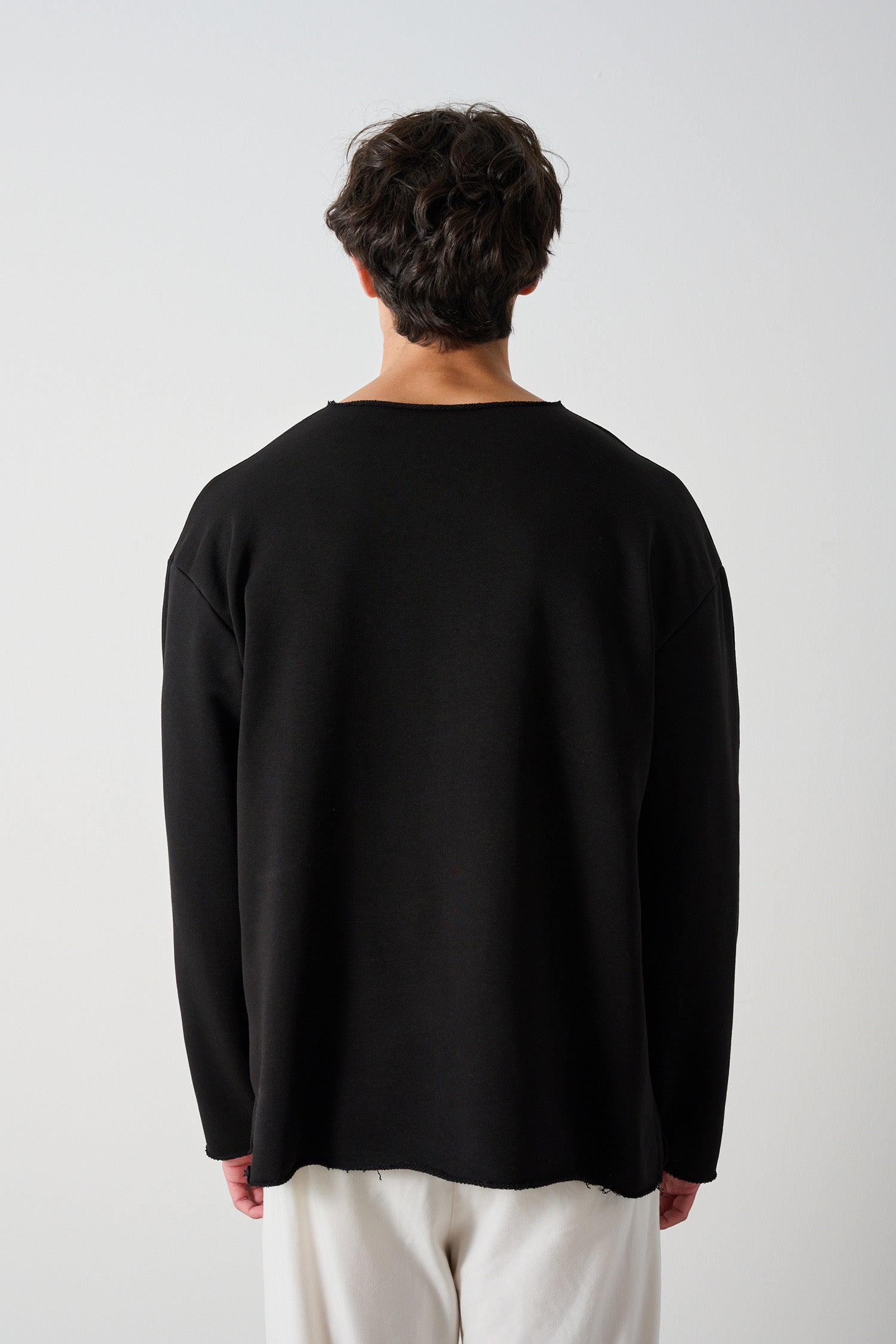 Basic Sweater - Black