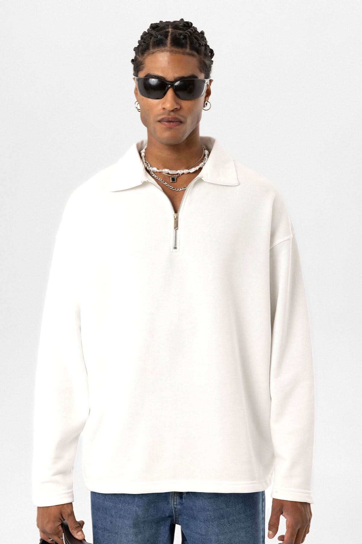 Collar Zipped Sweater - White