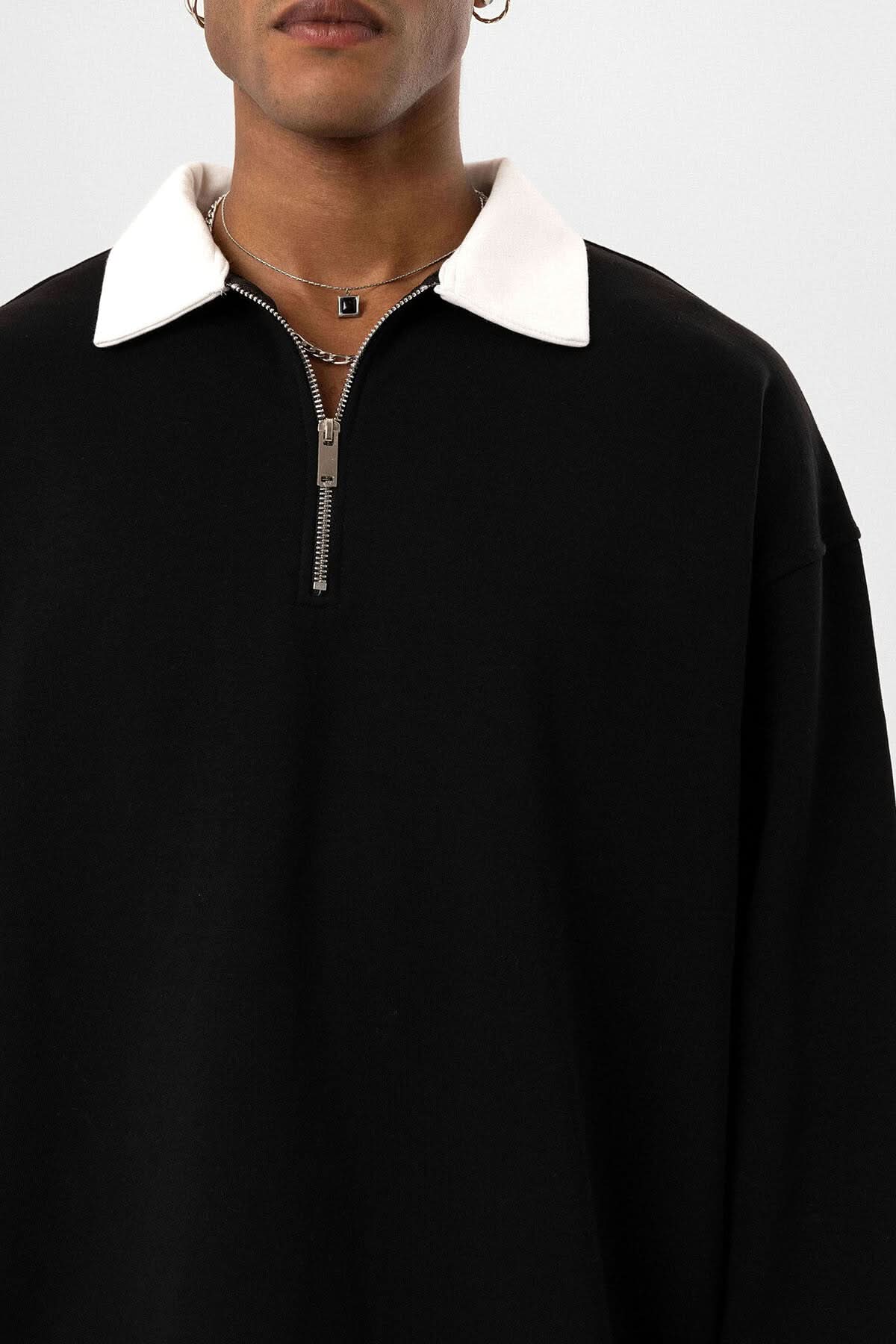 Collar Zipped Sweater - Black