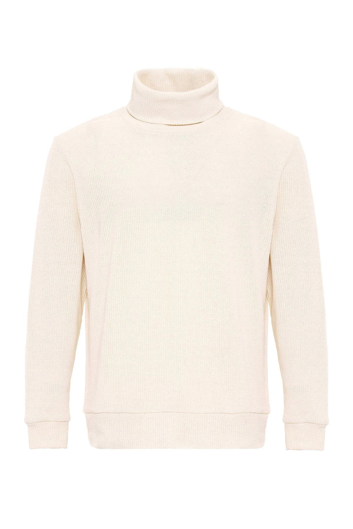 Turtleneck Sweater in Off White