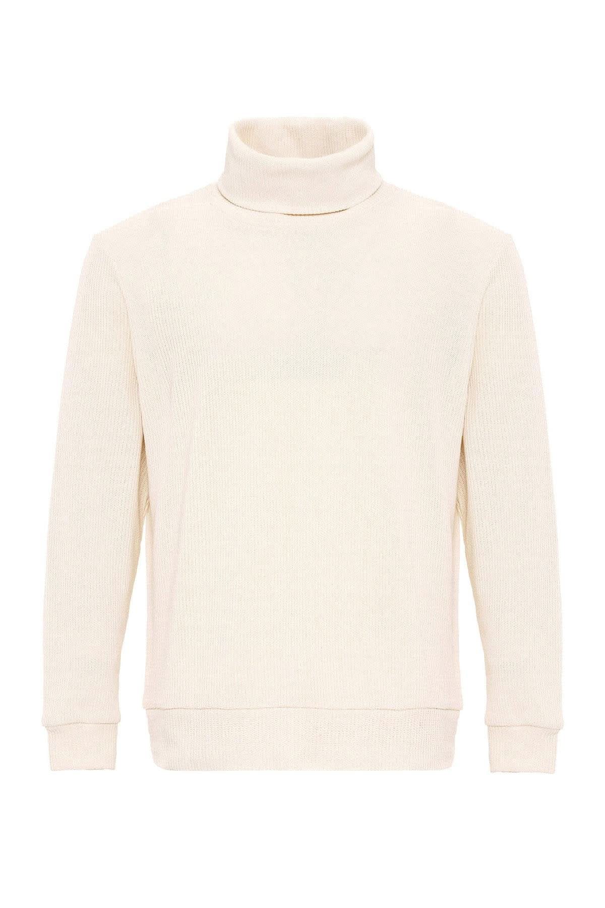 Turtleneck Sweater in Off White