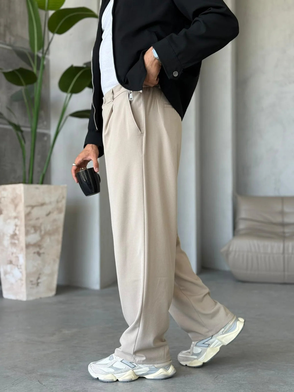 Too Essential Trousers
