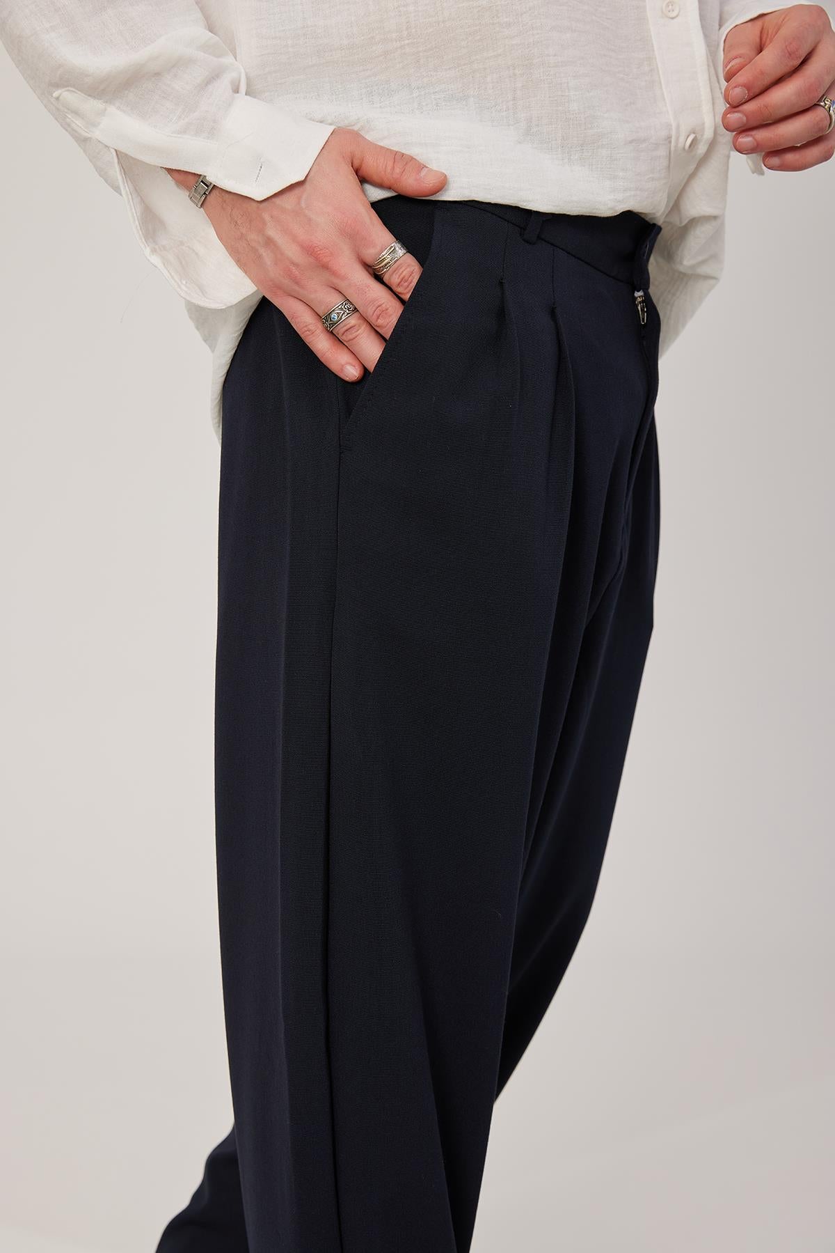 Baggy Trousers