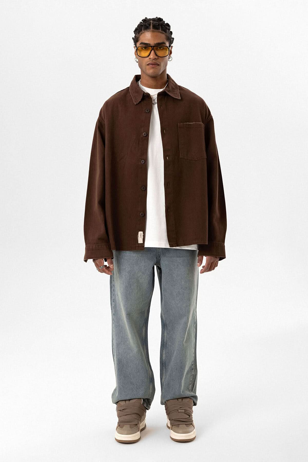 قميص جينز بني