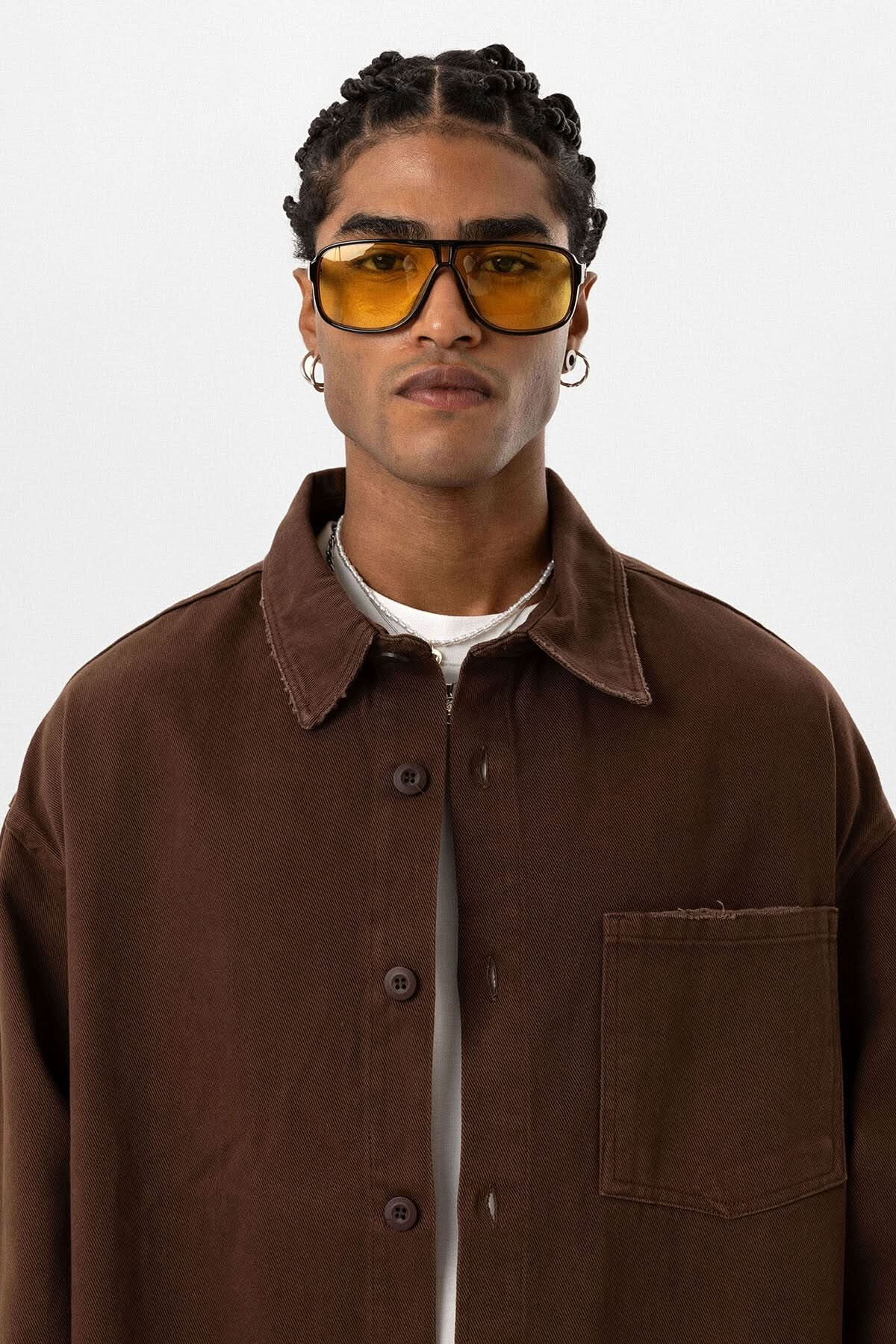 قميص جينز بني