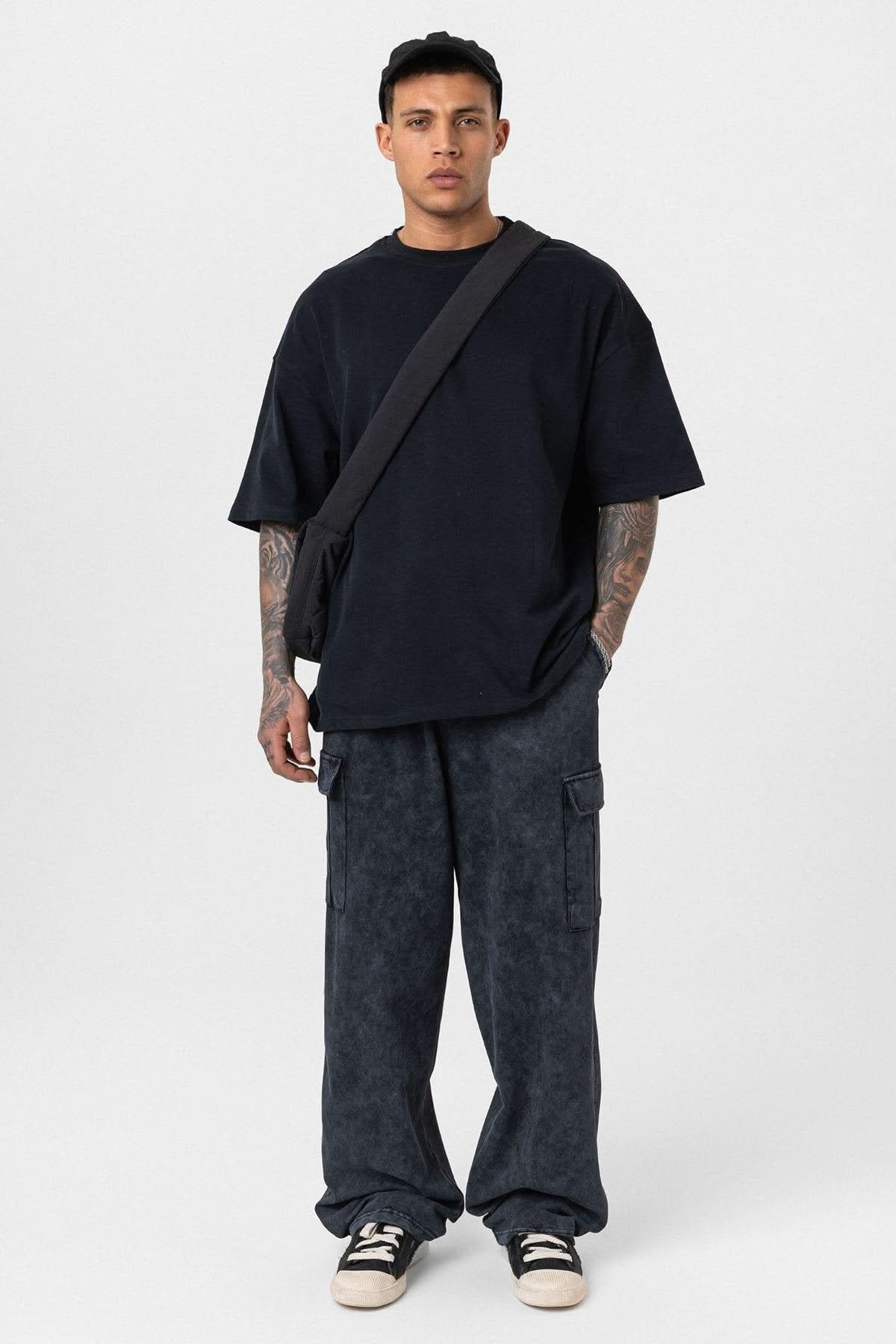 Washed Cargo Baggy Sweatpants