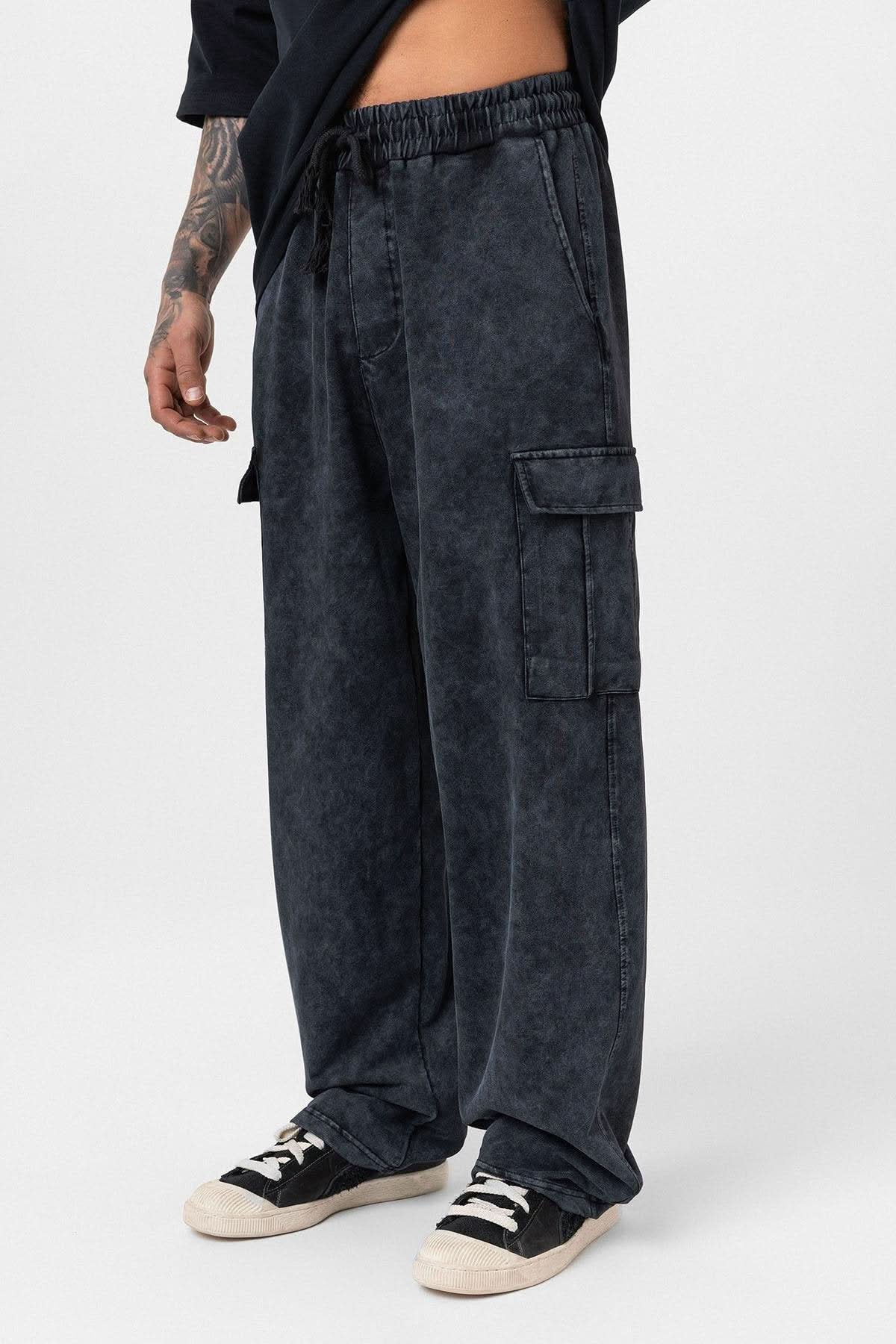 Washed Cargo Baggy Sweatpants